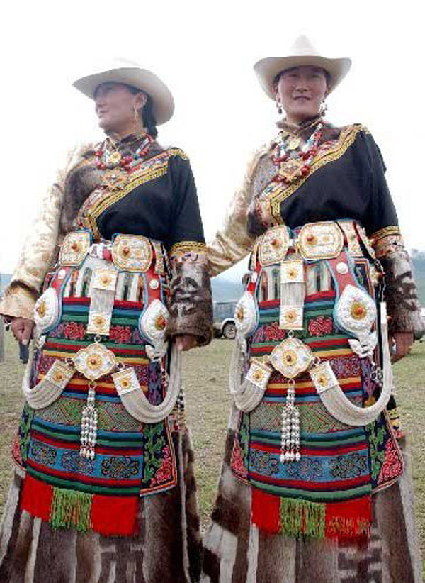 Sangmu Village Ethnic People